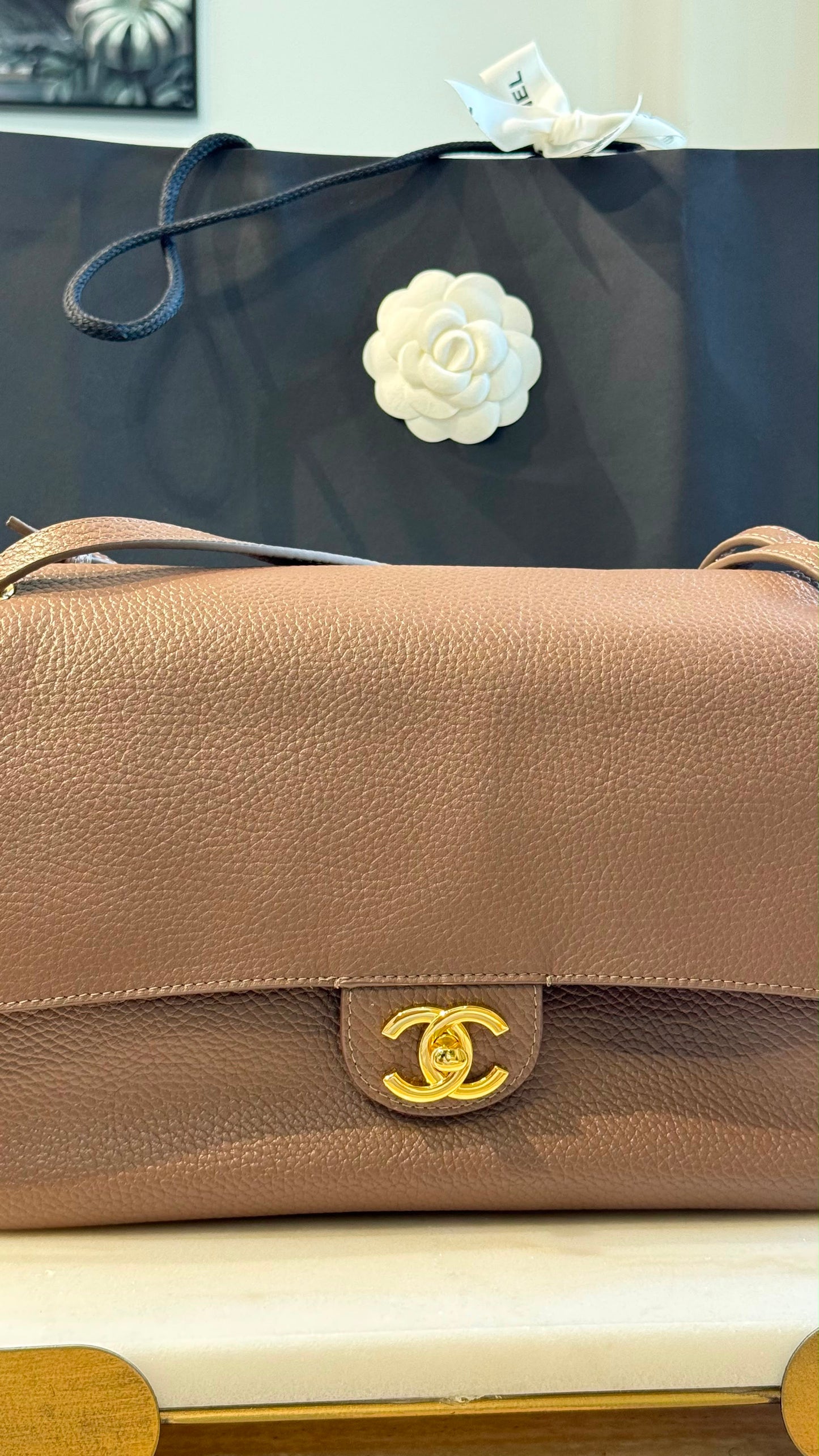 Shopping bag brown