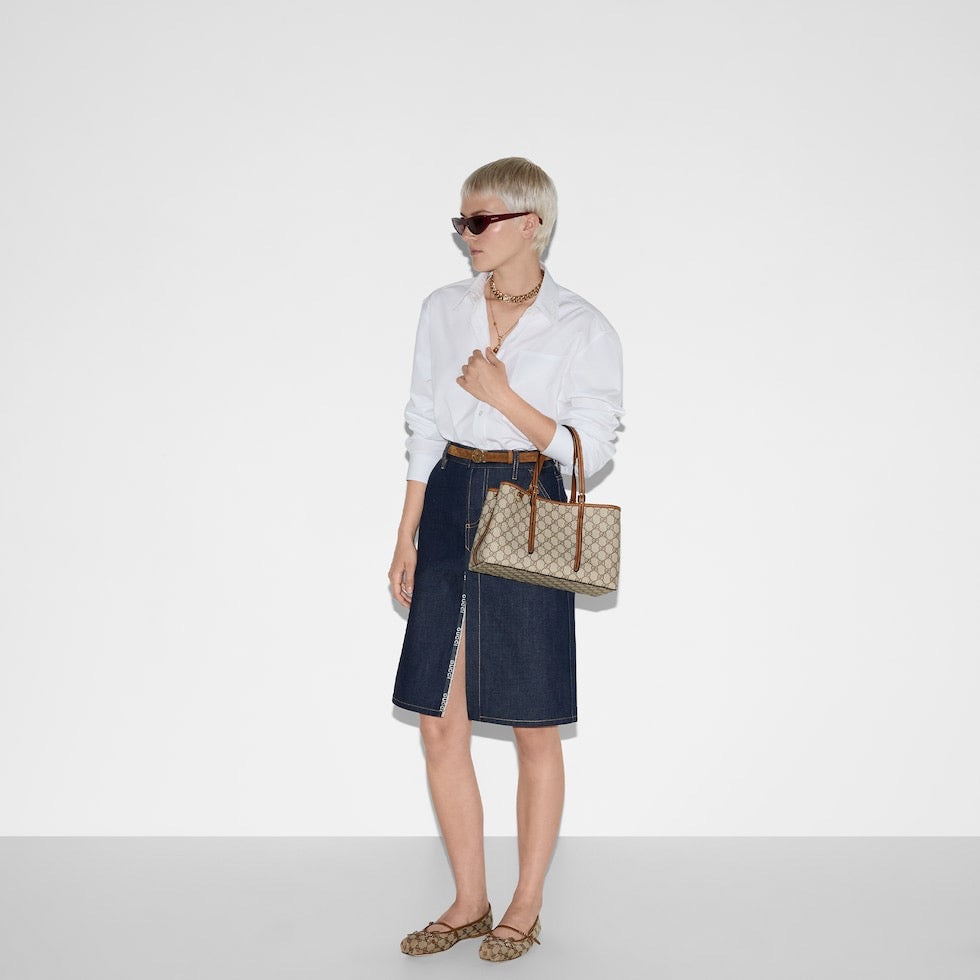 GG Emblem medium tote bag