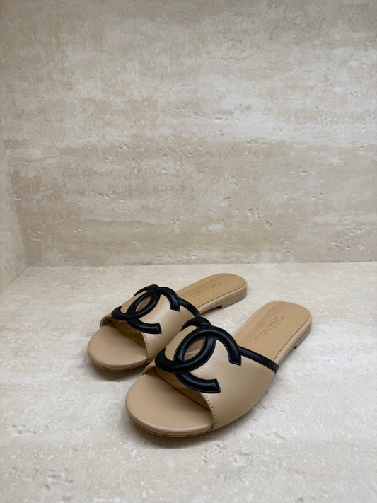 Coco Mules — Beige & Black